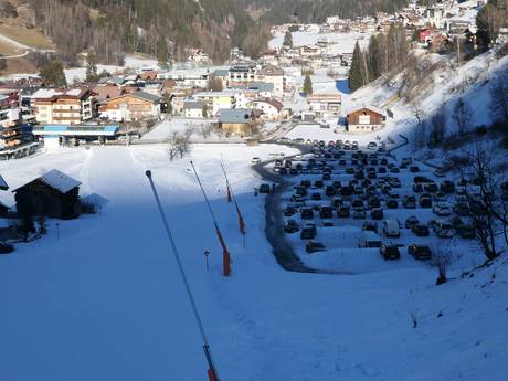Samnaun Alps: access to ski resorts and parking at ski resorts – Access, Parking See