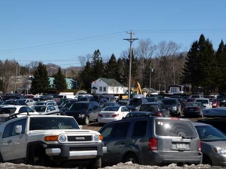 Laurentides: access to ski resorts and parking at ski resorts – Access, Parking Mont Blanc