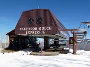 Bachelor Gulch Express - 4pers. High speed chairlift (detachable)