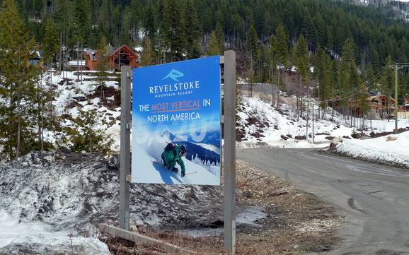 Selkirk Mountains: access to ski resorts and parking at ski resorts – Access, Parking Revelstoke Mountain Resort