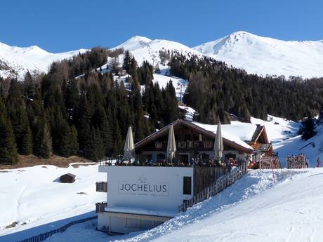 Reschen Pass (Passo di Resia): accommodation offering at the ski resorts – Accommodation offering Nauders am Reschenpass – Bergkastel