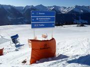 Slope signposting in the ski resort on the Rosskopf