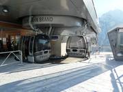 Dorfbahn Brand - 8pers. Gondola lift (monocable circulating ropeway)