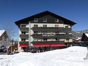 Hotel Gorfion next to the ski school meeting point