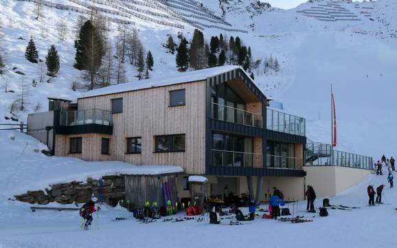 Huts, mountain restaurants  Passeier Valley (Passeiertal) – Mountain restaurants, huts Pfelders (Moos in Passeier)