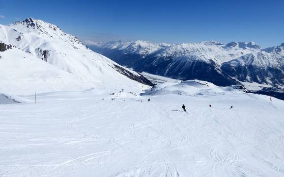 Best ski resort in the Engadine (Engadin) – Test report St. Moritz – Corviglia