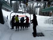 Always a helping hand at the chairlifts