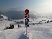 Slope border markers