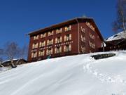 Hotel Jungfrau Wengernalp in the middle of the ski resort