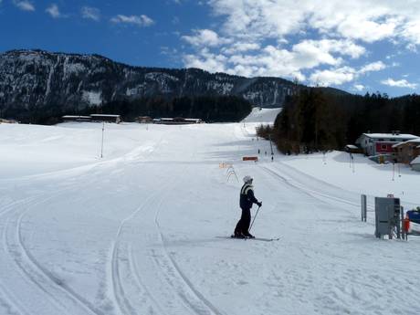Ski resorts for beginners in Kufsteinerland – Beginners Schneeberglifte – Mitterland (Thiersee)