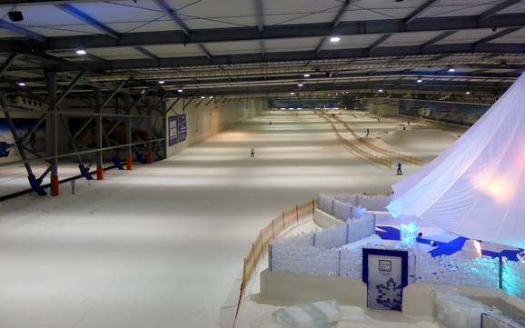 Biggest ski resort in the Lüneburg Heath (Lüneburger Heide) – indoor ski area Snow Dome Bispingen