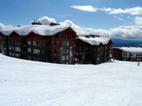 Pacific Coast Ranges: accommodation offering at the ski resorts – Accommodation offering Big White