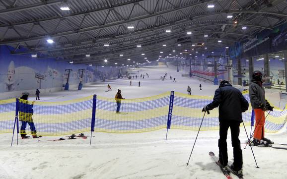 Highest base station in the County of Neuss – indoor ski area Alpenpark Neuss