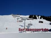 Hasenauer 8er - 8pers. High speed chairlift (detachable) with bubble and seat heating