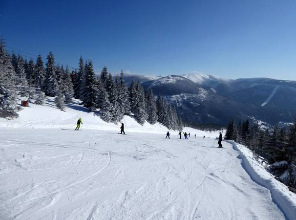 Medvědín-Červená intermediate slope