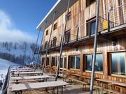 You can spend the night in the middle of the ski area in the Refugio Solander