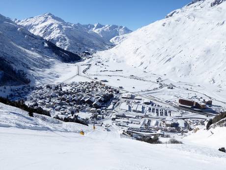 Lepontine Alps: accommodation offering at the ski resorts – Accommodation offering Andermatt/Oberalp/Sedrun