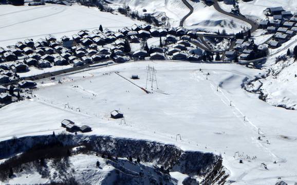 Highest base station in the Disentis Sedrun Holiday Region – ski resort Druni KidsArena – Valtgeva