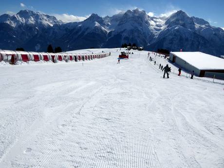 Ski resorts for beginners in the Engadine (Engadin) – Beginners Scuol – Motta Naluns