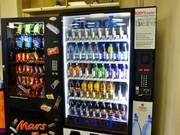 Snack and drink vending machine