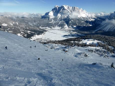 Ski resorts for advanced skiers and freeriding Zugspitz Arena Bayern-Tirol – Advanced skiers, freeriders Lermoos – Grubigstein