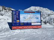 Large information boards with current slope and lift information