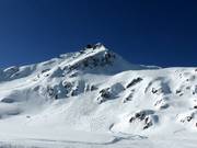 Steep powder slopes on the Weisshorn
