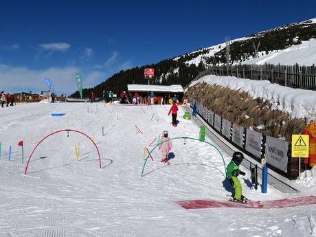 Children's area operated by Hochzeiger ski school