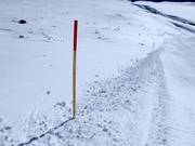 Slope markings in the ski resort of Weissee Gletscherwelt