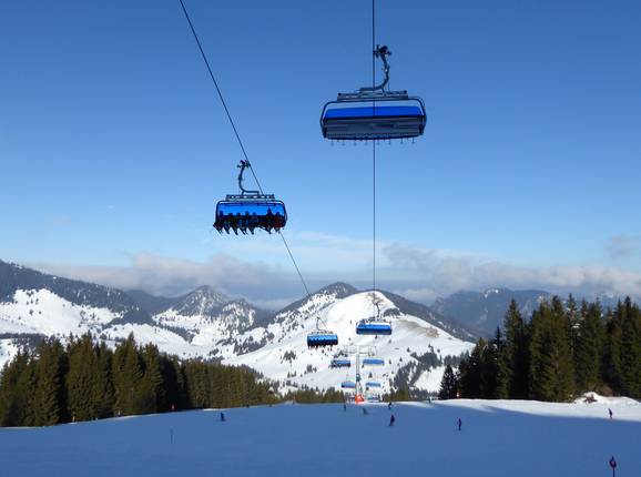 Sudelfeldkopf-8er-Sesselbahn - 8pers. High speed chairlift (detachable) with bubble and seat heating
