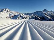 Freshly groomed slope in the Ski Arlberg ski resort