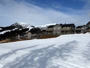 Holiday homes at the edge of the slopes