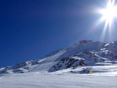 Ski resorts for advanced skiers and freeriding Merano and Environs – Advanced skiers, freeriders Val Senales Glacier (Schnalstaler Gletscher)