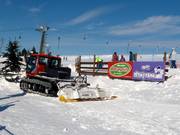 The small snowcat prepares the whole ski area.