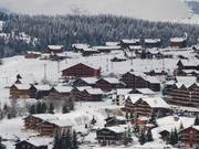 In the middle of the slopes and lifts: Large chalets in Les Saisies 