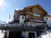 Berghotel Sonnhof at the Sonnenlift 1 directly in the ski resort