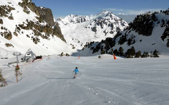Biggest height difference in the Central Pyrenees/Hautes-Pyrénées – ski resort Grand Tourmalet/Pic du Midi – La Mongie/Barèges