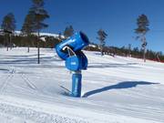 Powerful snow cannons in Stöten