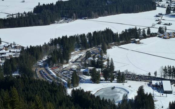 Naturparkregion Reutte: access to ski resorts and parking at ski resorts – Access, Parking Hahnenkamm – Höfen/Reutte