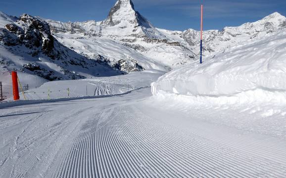 Slope preparation Zermatt-Matterhorn – Slope preparation Zermatt/Breuil-Cervinia/Valtournenche – Matterhorn