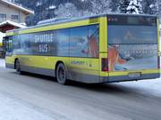 Ski bus for skiers and snowboarders free of charge