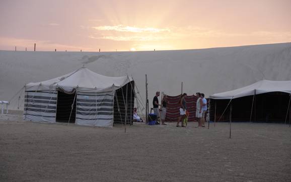 Huts, mountain restaurants  Qatar – Mountain restaurants, huts Sandboarding Mesaieed (Doha)