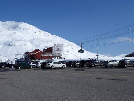 Val Bernina: access to ski resorts and parking at ski resorts – Access, Parking Diavolezza/Lagalb