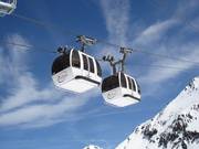 Marmottes 3 - 33pers. Funitel - wind stable gondola lift with two parallel haul ropes at a distance