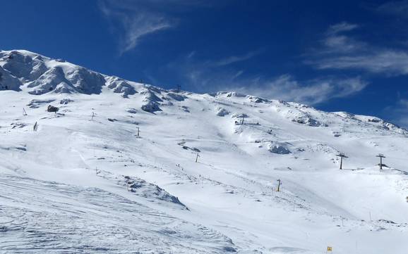 Ski resorts for advanced skiers and freeriding Pindus – Advanced skiers, freeriders Mount Parnassos – Fterolakka/Kellaria