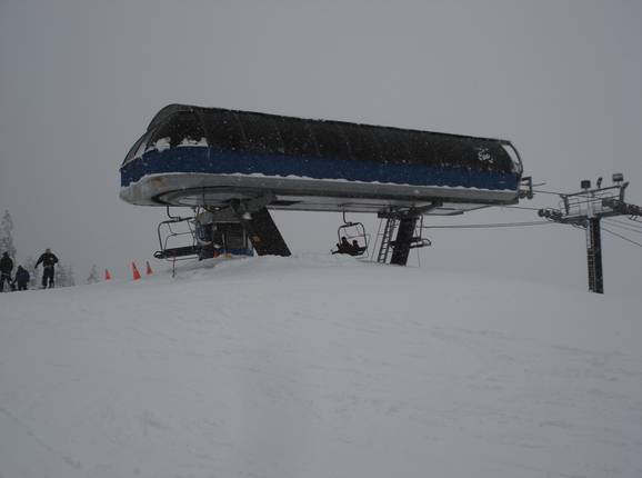 Armstrong Express - 4pers. High speed chairlift (detachable)
