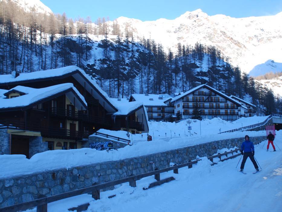 Ski resort Alagna Valsesia/GressoneyLaTrinité/Champoluc/Frachey