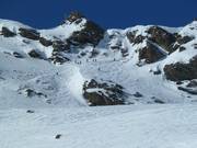 Tunnel ski route at the T-bar lift 3000 (Val d'Isère)