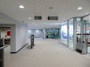 Above-average cleanliness at the valley station of the 3-S Bahn