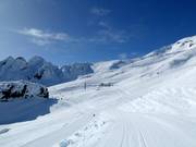 View of the freeride slopes Knoll Ridge and Valley T-Bar
